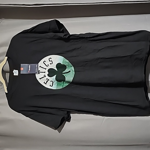Boston celtics t-shirt - Picture 1 of 4
